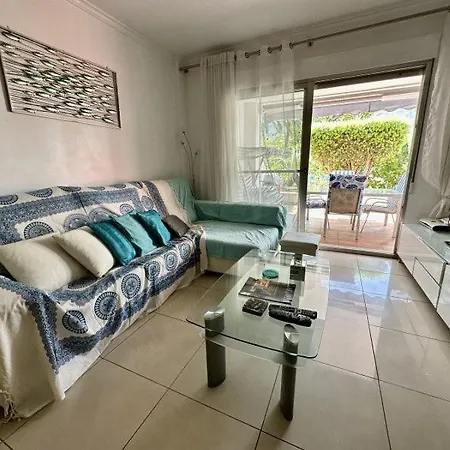 Casa Vinas - Tranquil Ground Floor Apartment, Dénia